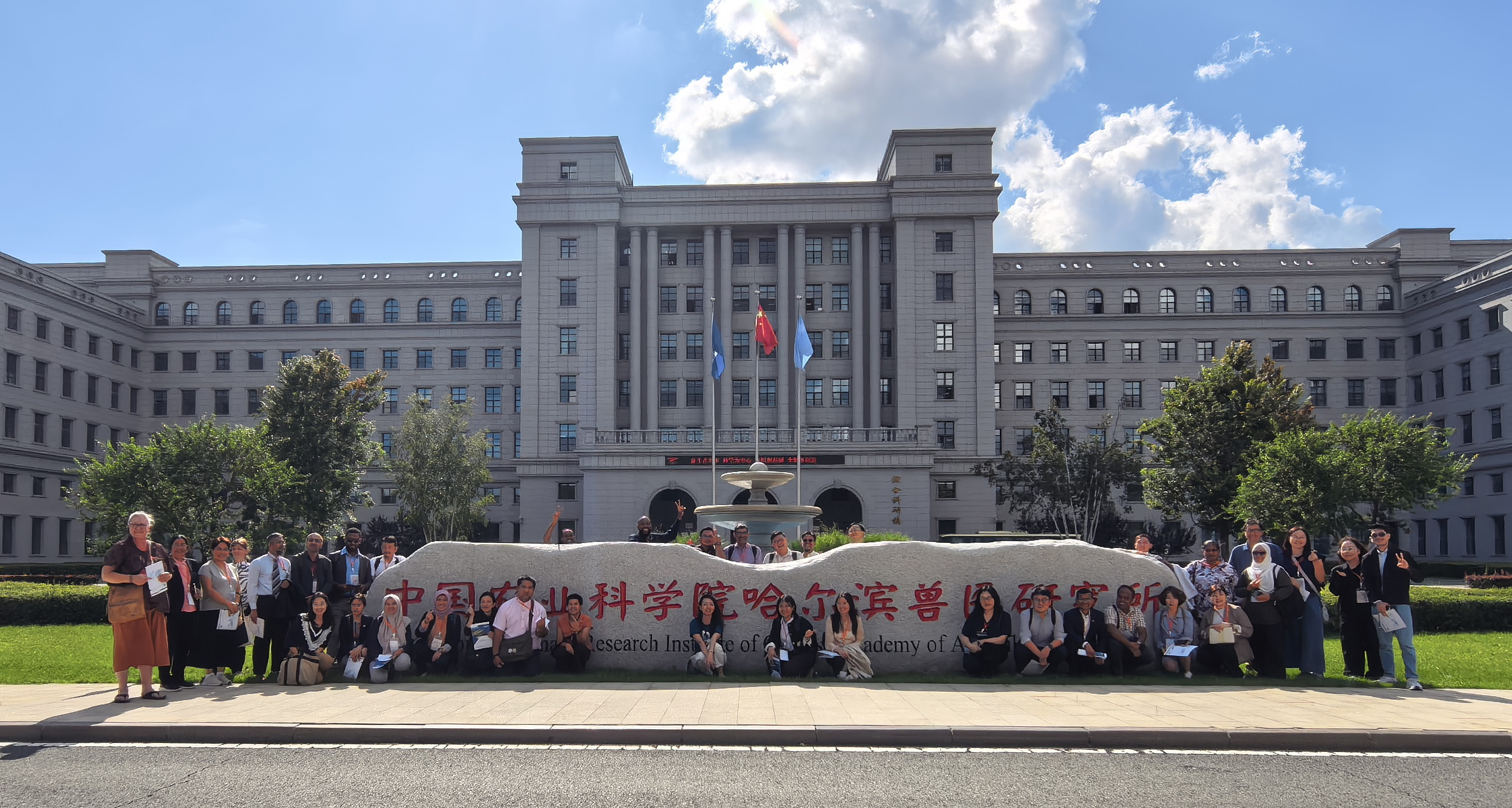 压题图.jpg
